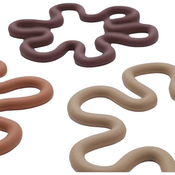 Darling Society Silicone Trivets Set Of 3.
2 large and 1 medium - Picture 1 of 2